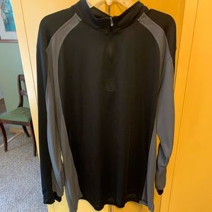 GREG NORMAN play dry long sleeve pullover with zip neck. XL/TG